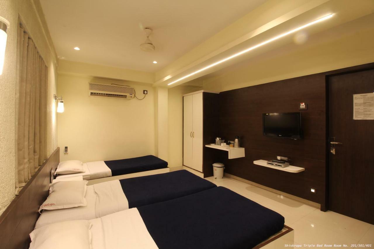 פונה Hotel Shivam מראה חיצוני תמונה